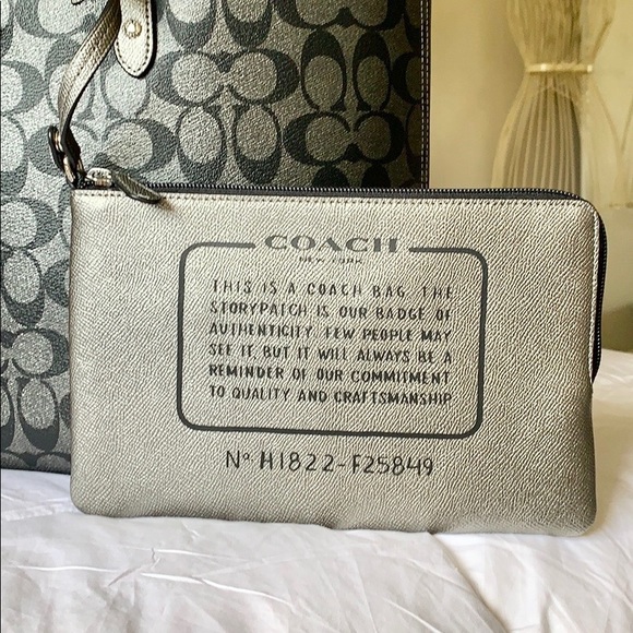 ‼️SOLD‼️RARE COACH REVERSIBLE BLK/SILVER SET BNWT - Picture 9 of 16